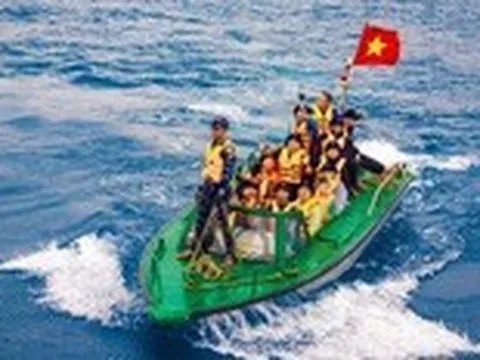 Xem những khoảnh khắc xuân đáng nhớ về Trường Sa