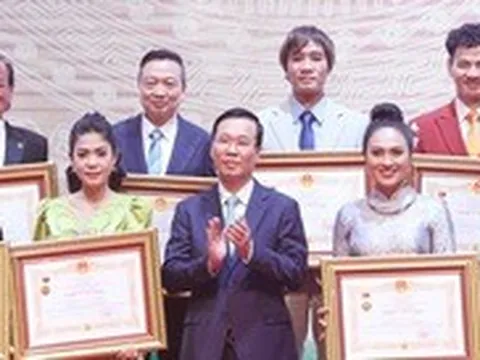 Chủ tịch nước Võ Văn Thưởng: Các nghệ sĩ nhân dân, nghệ sĩ ưu tú là vốn quý của đất nước