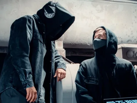 Chủ nhân bản hit quốc tế đạt 500 triệu view hợp tác với nghệ sĩ Việt