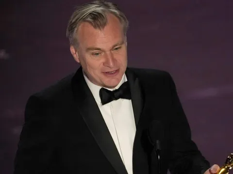 Kết lại một năm điên rồ của 'Oppenheimer'