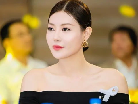 Showbiz 11/3: Đồng nghiệp động viên Thanh Hương sau ly hôn