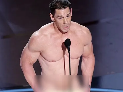 Màn khỏa thân của John Cena giúp Oscar tăng 19,5 triệu người xem