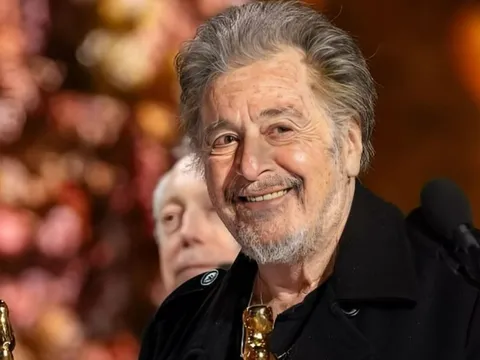 Bố già giải thích khoảnh khắc tệ nhất Oscar 2024