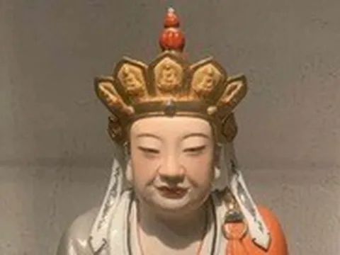 Bức tượng La Hán 'cạn lời' ở Trung Quốc bỗng gây sốt