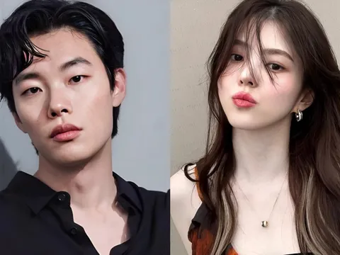 Han So Hee và 'trai xấu' Ryu Jun Yeol thừa nhận yêu nhau