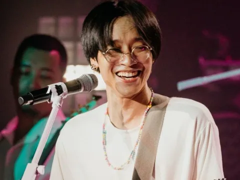 Ngọt tan rã và hủy hết show: Cú tát thẳng tay vào fan Việt