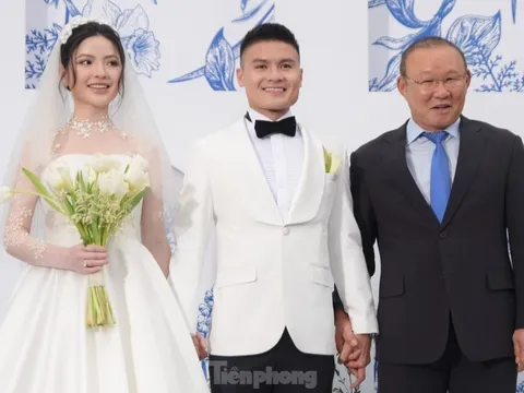 HLV Park Hang-seo dự đám cưới Quang Hải - Chu Thanh Huyền