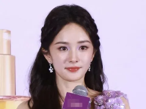 Ảnh chưa photoshop của Dương Mịch