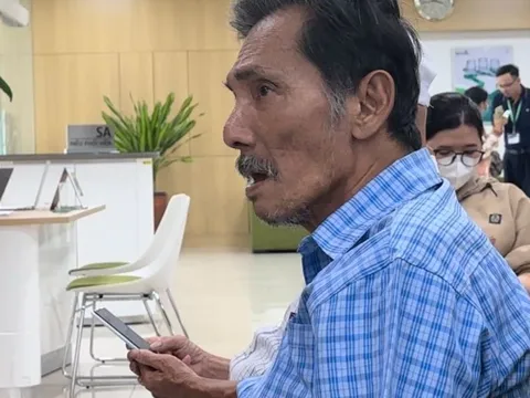 Thương Tín dọn đồ về quê