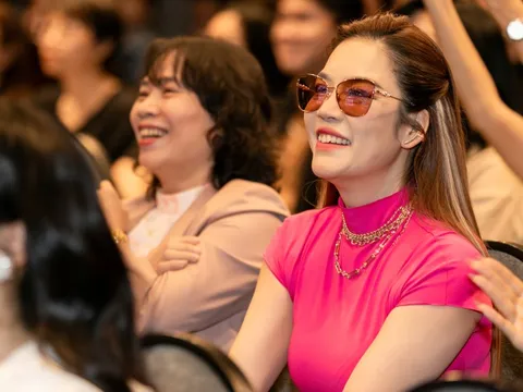 Chị đẹp Thu Phương: 'Tôi sẽ cưới năm 70 tuổi'