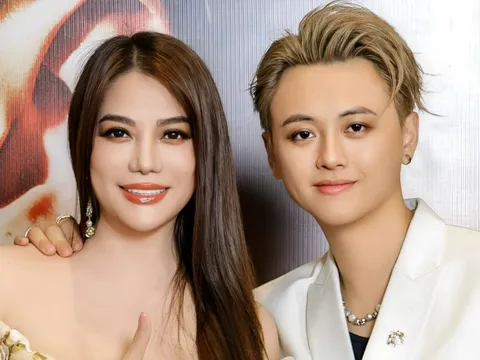 Trương Ngọc Ánh: 'Con tôi xinh đẹp, chân dài nhưng không ham đóng phim'