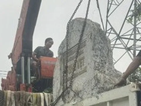 Tấm biển đá 'Bộ Văn hóa, Thể thao và Du lịch Thanh Hóa' đã bị di dời