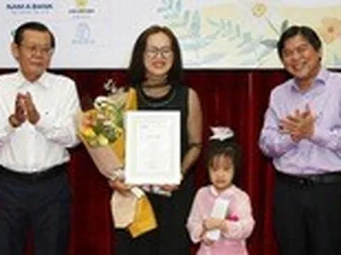 'Cái Tết của người già' giành giải nhất cuộc thi viết Tết nay - Tết xưa