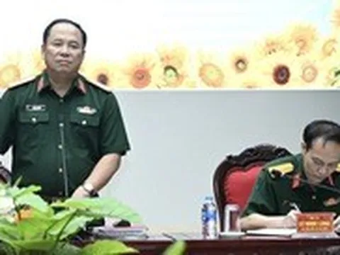 Nhiều nhà quản lý, chuyên gia thi viết ‘Bảo vệ nền tảng tư tưởng của Đảng trong tình hình mới’