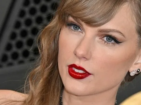 Không dám thẳng mặt chê Taylor Swift