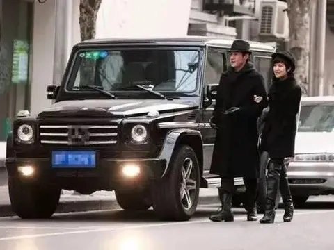 Bao Chửng Lục Nghị - đại gia ngầm