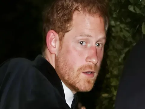 Quyết định mang tính tự hủy của Harry