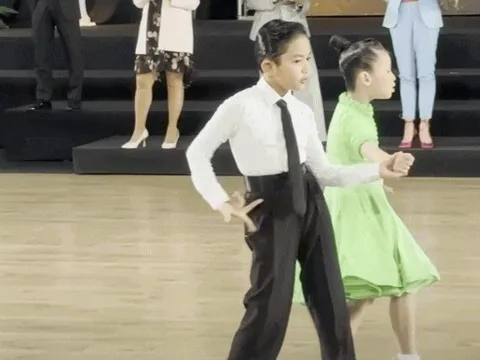 Con trai 9 tuổi của Khánh Thi - Phan Hiển lần thứ hai vô địch thế giới