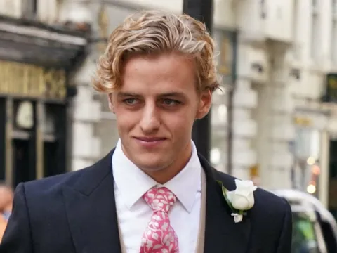 Nam quý tộc điển trai ở Hoàng gia Anh