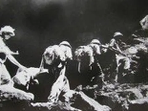 Giải mã đường Trường Sơn - Việt Nam gian lao và thắng lợi