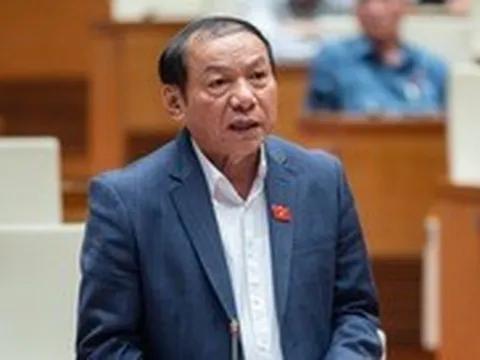 Nghệ sĩ phát ngôn thiếu chuẩn mực, coi thường khán giả phải xử nghiêm