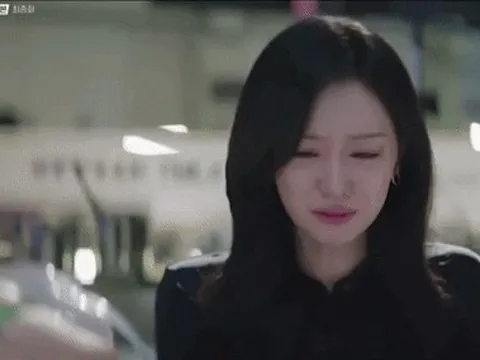 Phim của Hyun Bin - Son Ye Jin bị đánh bại