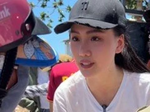 Hoa hậu Bùi Quỳnh Hoa, FC cố ca sĩ Phi Nhung gửi nước ngọt cho người dân vùng hạn mặn