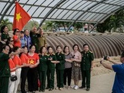 Cơ sở lưu trú ‘cháy’ phòng, người dân có nên tự phát lên Điện Biên Phủ những ngày tới?