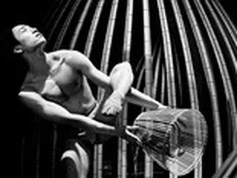 Xem múa ballet đẹp tuyệt cùng những chiếc nơm cá