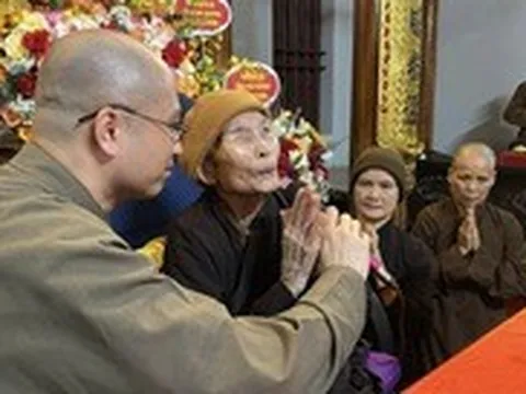 Ni sư từng khoác áo lính ở chiến trường Điện Biên Phủ minh mẫn ở tuổi 110