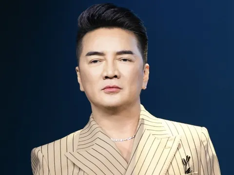 Đàm Vĩnh Hưng 'tham lam'