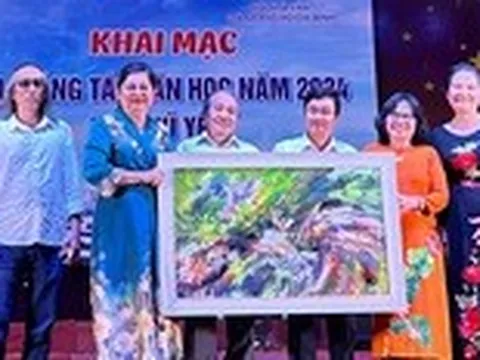 Hội Nhà văn TP.HCM mở trại sáng tác văn học tại xứ sở 'hoa vàng trên cỏ xanh'