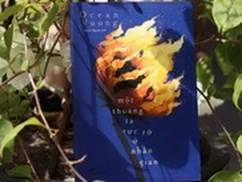 Một thoáng ta rực rỡ ở nhân gian: Cục Xuất bản yêu cầu báo cáo và mời chuyên gia thẩm định