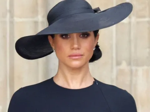 Meghan Markle bị hắt hủi