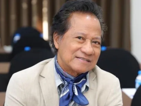 Danh ca Chế Linh ở tuổi 82