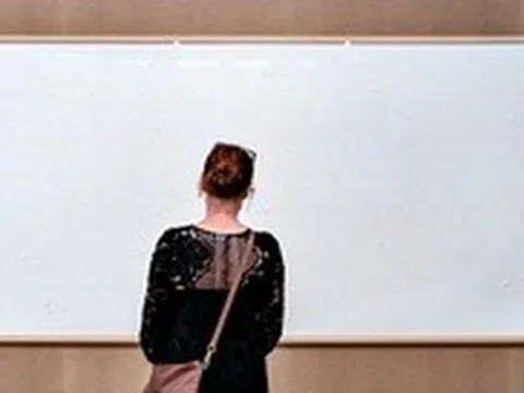 Bảo tàng đã dàn xếp với họa sĩ của tác phẩm Ôm tiền rồi chạy