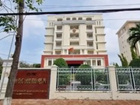 Mua bán bất động sản hai giá, lợi bất cập hại