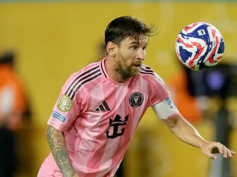 Bảng A kết thúc với kịch bản điên rồ, Messi tái ngộ PSG tại vòng 1/8