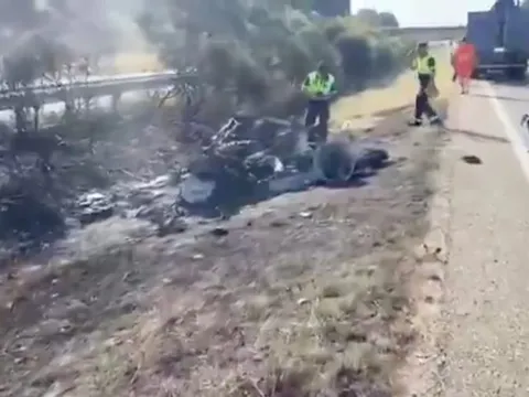 Xác định nguyên nhân tai nạn khiến Diogo Jota qua đời, chiếc Lamborghini biến dạng kinh hoàng