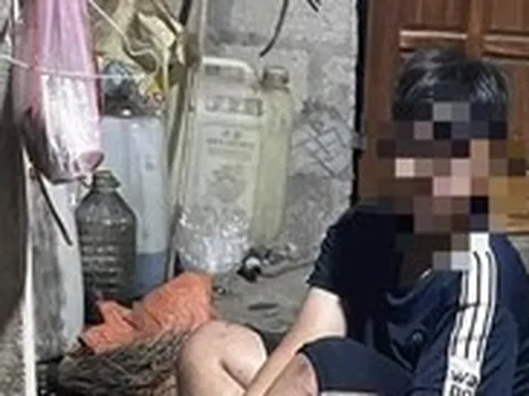 Làm rõ thông tin một học sinh bị xích chân, đánh đập ở Huế