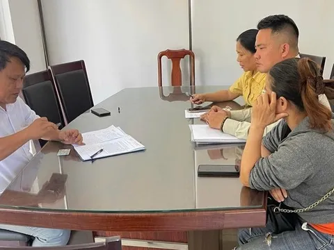 Xử phạt chủ quán vỉa hè "chặt chém" đoàn khách ở Đà Nẵng