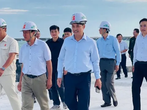 Cận cảnh dự án khu neo đậu tránh trú bão kết hợp cảng cá ở Đặc khu Phú Quý