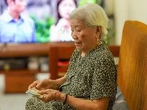 Ủy quyền nhận lương hưu, lịch chi trả lương hưu tháng 8 thay đổi ra sao?