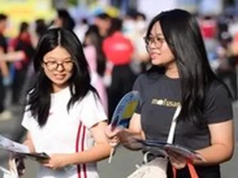 Vay tiền học đại học ra sao?