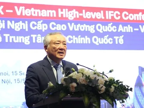 Phó Thủ tướng mong muốn Anh giới thiệu nhà đầu tư đến Trung tâm tài chính