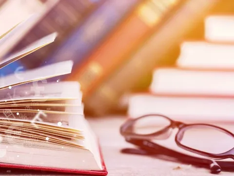 Từ điển giấy: Có to, có nặng cũng đừng vứt đi