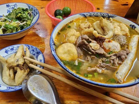 Tạp chí Anh xếp món ăn đường phố Hà Nội ngon thứ 2 châu Á