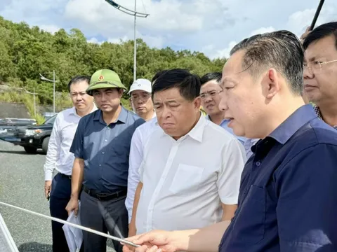 Dù các dự án phục vụ APEC chuyển biến tích cực, song Phó Thủ tướng thẳng thắn chỉ ra một vấn đề cấp bách cần phải được giải quyết