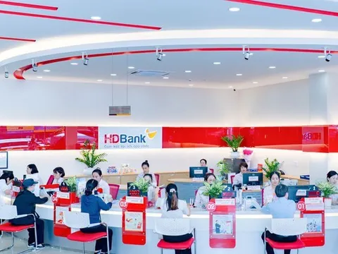 Cổ phiếu HDB bùng nổ, đóng cửa tăng trần giữa kỳ vọng mới từ thị trường tài sản số