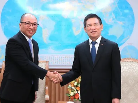 TOYOTA mong muốn mở rộng đầu tư xe xanh; nâng cao tỉ lệ nội địa hóa; "phổ cập" ô tô tại Việt Nam